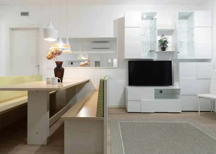 Italianway Comfort - Compagnoni 12 - Mir... * Милан