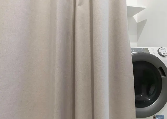 Italianway - Compagnoni 12 - Mirabel * Milano