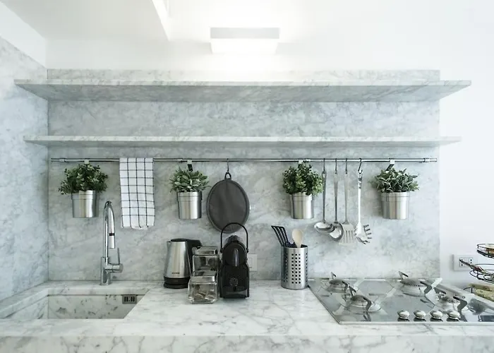 Charming Near Duomo Apartamento *