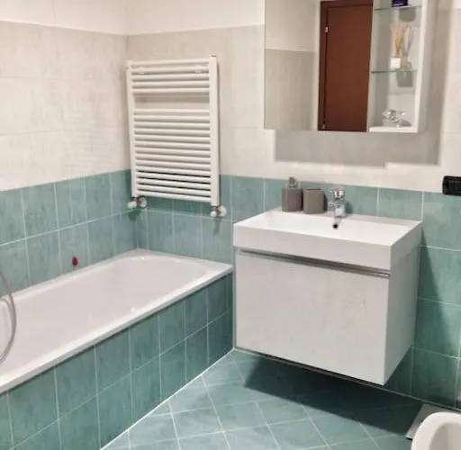 Vicino Metro Precotto, Garage Gratuito Appartement