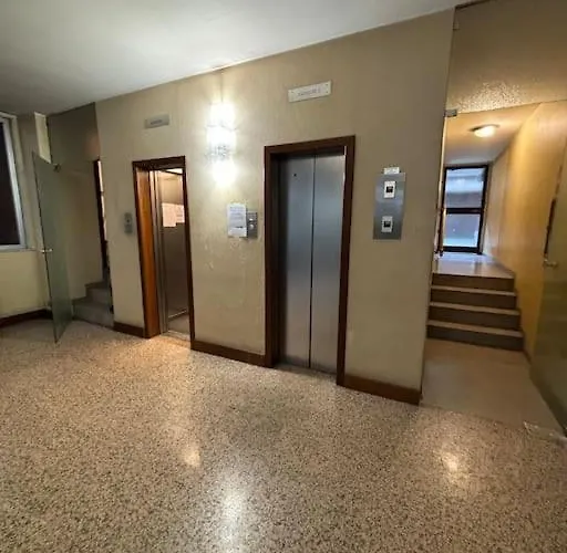 Oasis In The Center Of Daire