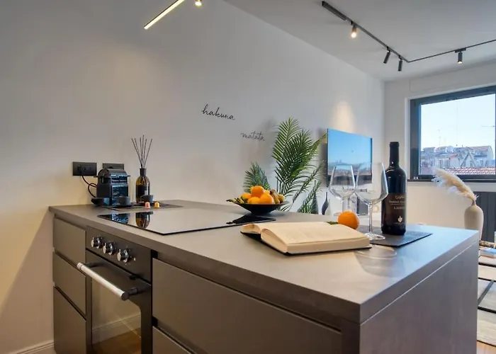 Italianflat - Canal Couture, Navigli Luxury Retreat *