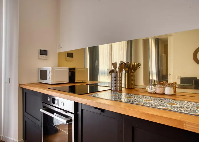 Apartament Charming In Tortona Navigli District *