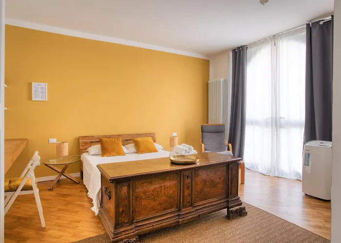 Apartament Charming In Tortona Navigli District Mediolan
