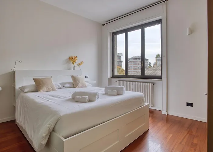 Balilla30; Spacious 2 Bedroom Next To Center 米兰