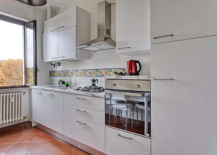 Apartament Balilla30; Spacious 2 Bedroom Next To Center Mediolan