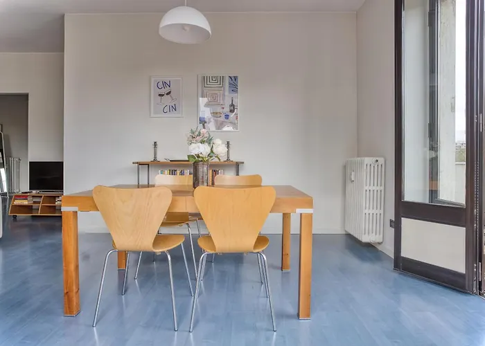 Balilla30; Spacious 2 Bedroom Next To Center Apartament