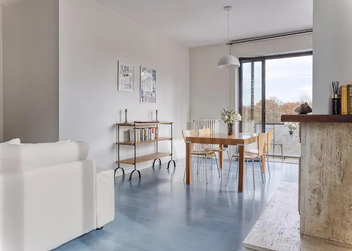 Balilla30; Spacious 2 Bedroom Next To Center