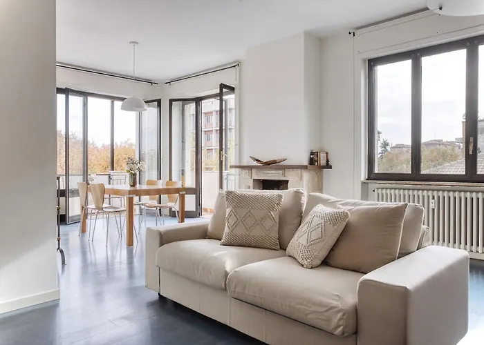 Balilla30; Spacious 2 Bedroom Next To Center *