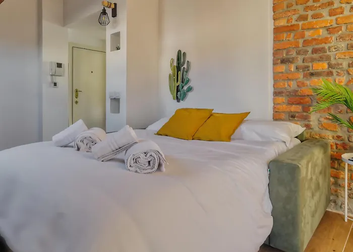 Ami's Terrace - New Gem In Citylife District * Milánó