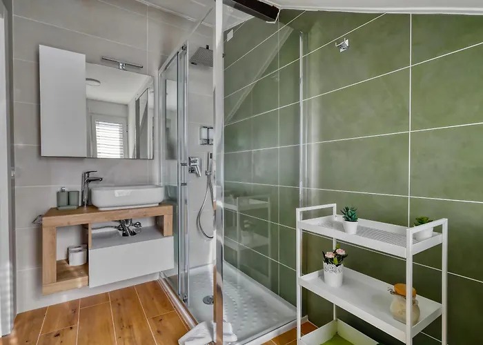 Ami's Terrace - New Gem In Citylife District