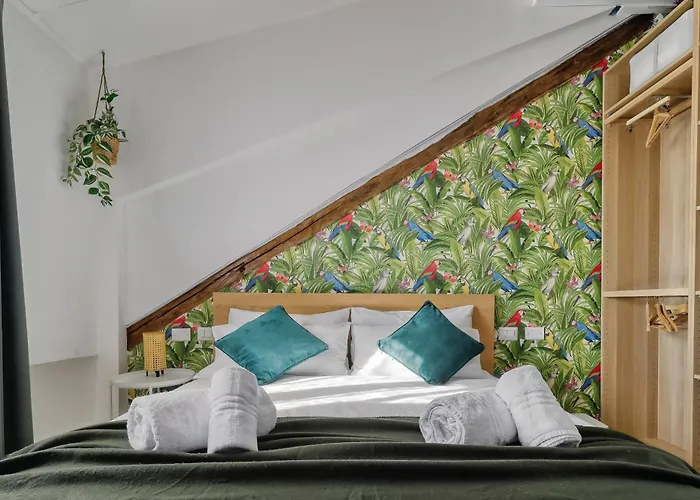 Ami's Terrace - New Gem In Citylife District * Milánó