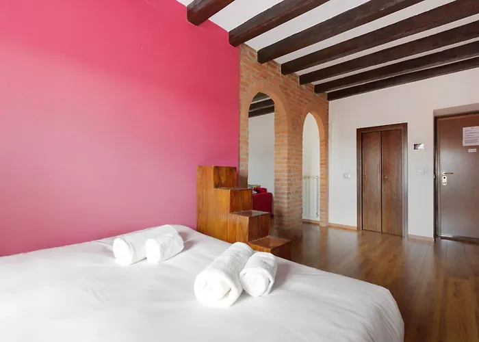 Colonne Di San Lorenzo - Colorful Apartment! Apartment