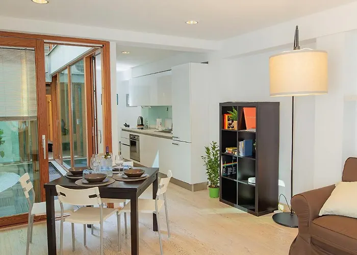 Апартаменты Navigli 10 Min Loft Moderno Con Area Esterna Милан