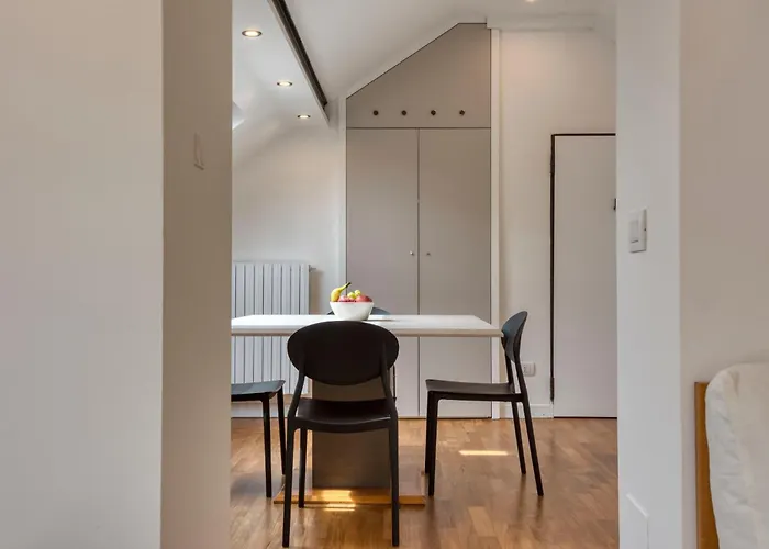 Royal -montenapoleone- *