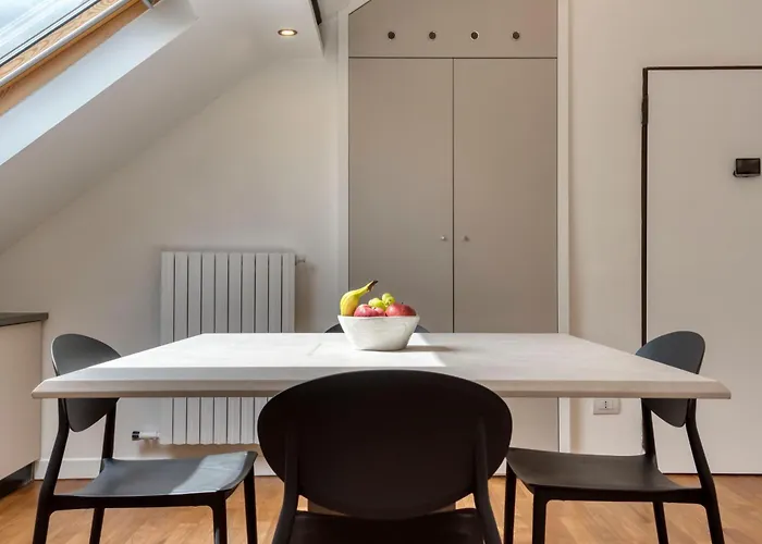 Royal -montenapoleone- Apartment *