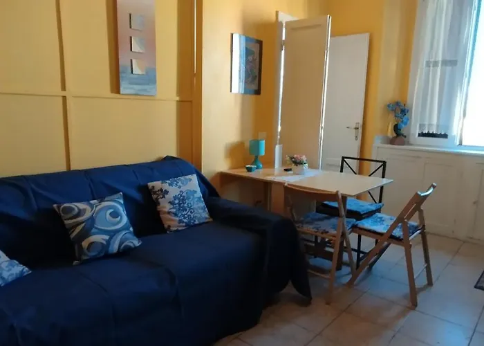 Mirella's Sweet -navigli