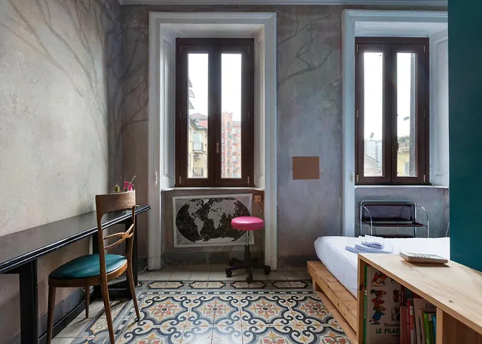 Solari - Tortona - Ampio Trilocale Di Design *