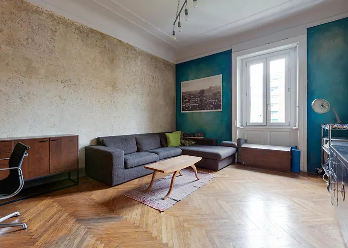 Solari - Tortona - Ampio Trilocale Di Design