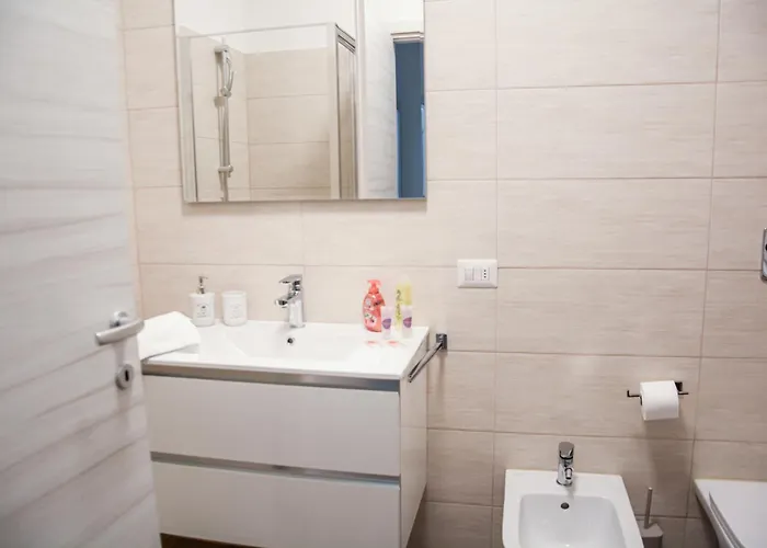 Porta Vittoria Per 4 Persone *