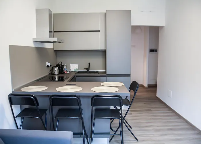 Porta Vittoria Per 4 Persone 아파트 밀라노