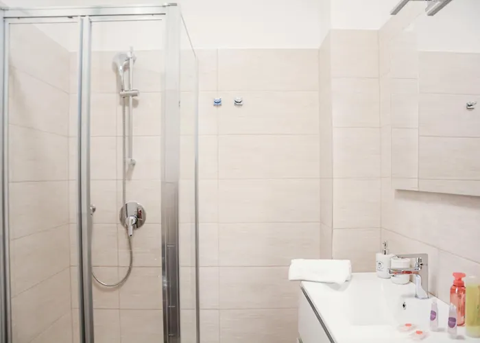 Porta Vittoria Per 4 Persone *