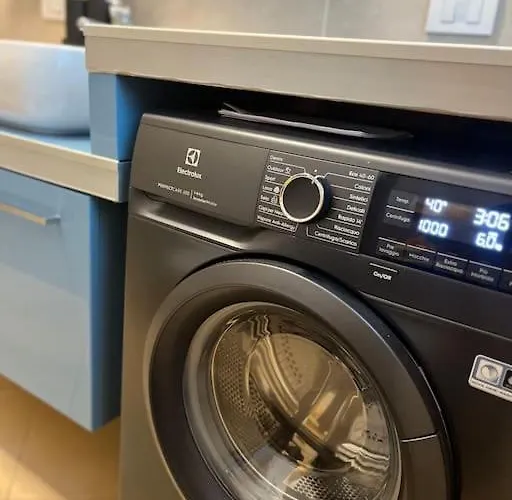 Bilocale Certosa- Fiera 公寓 *