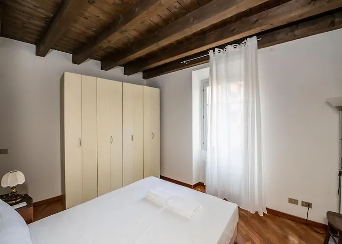 Appartement Wonderful Two Floors Milaan