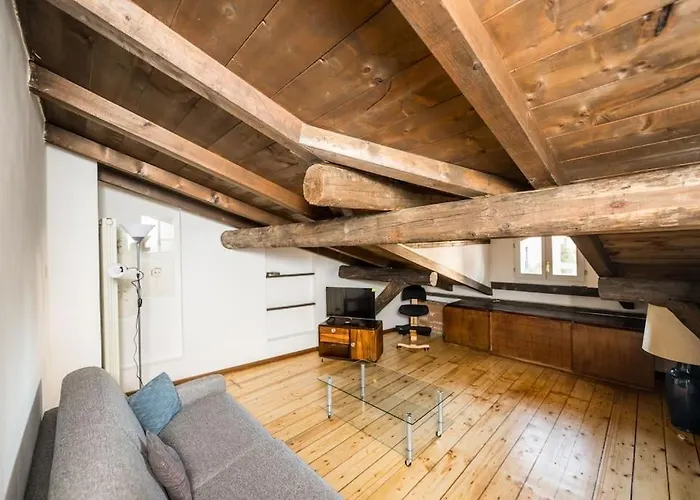 Wonderful Two Floors Appartement Milaan