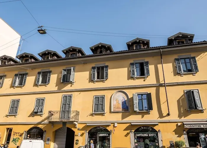 Wonderful Two Floors Appartement Milaan