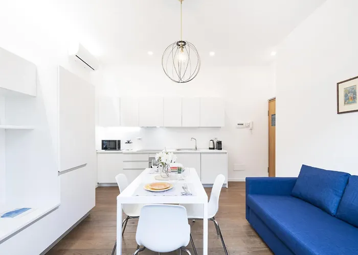 Easylife - Bilocale In Zona Centrale/lima Appartamento