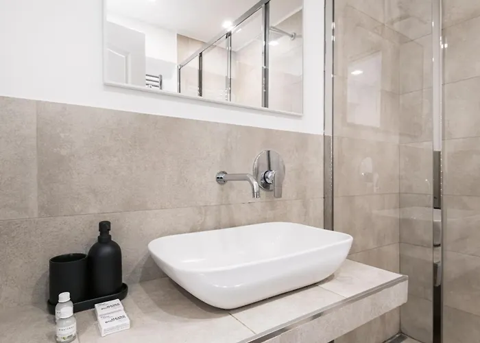 Easylife - - Vitruvio 4 - * מילאנו