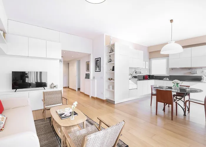 Easylife - - Calco 2 P7 - Sant'agostino דירה *