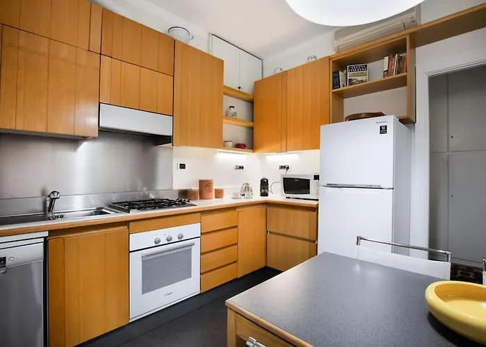 Fondazione Prada - Quadrilocale In Stile Classico 밀라노