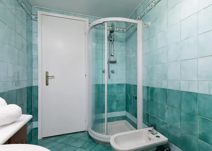 Fondazione Prada - Quadrilocale In Stile Classico * 밀라노