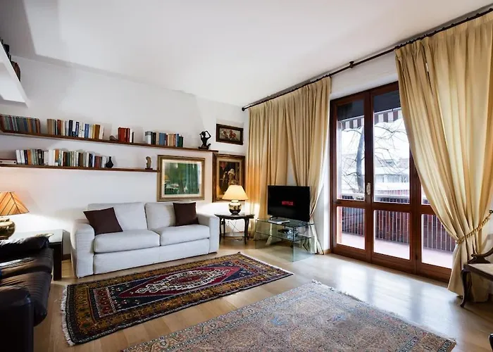 Fondazione Prada - Quadrilocale In Stile Classico *