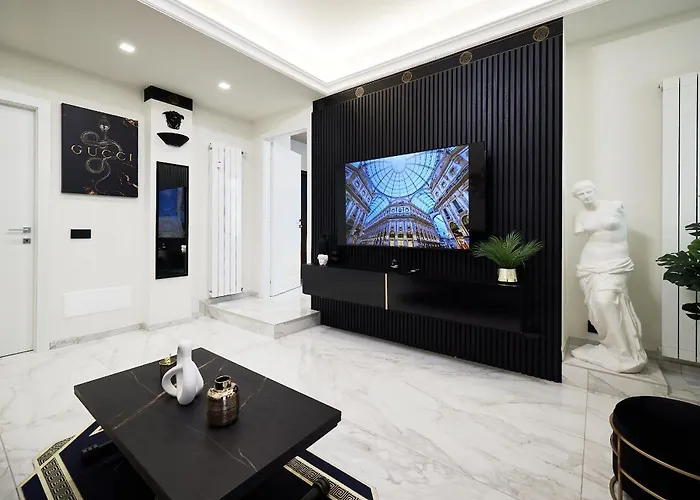 Italian Fashion - Luxurious Marble City Center Lägenhet