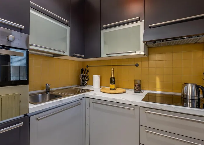 Industrial Loft In Maciacchini - Metro 50m Smartworking & Netflix