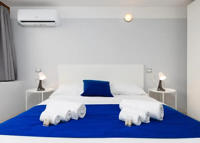 Con Metro Diretta 10 Minuti Duomo מילאנו