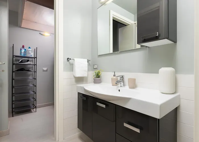 דירה Con Metro Diretta 10 Minuti Duomo *