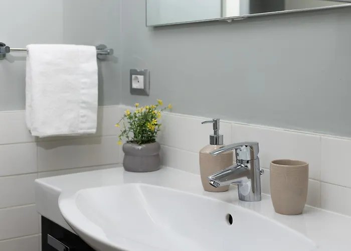 Con Metro Diretta 10 Minuti Duomo *