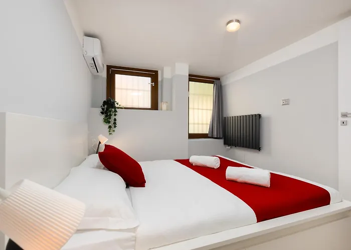 Con Metro Diretta 10 Minuti Duomo * מילאנו