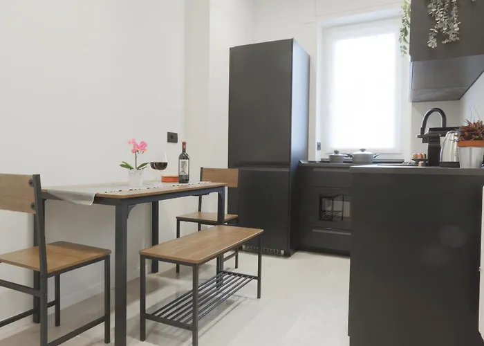 New Modern Flat 10 Minutes Walk From Station