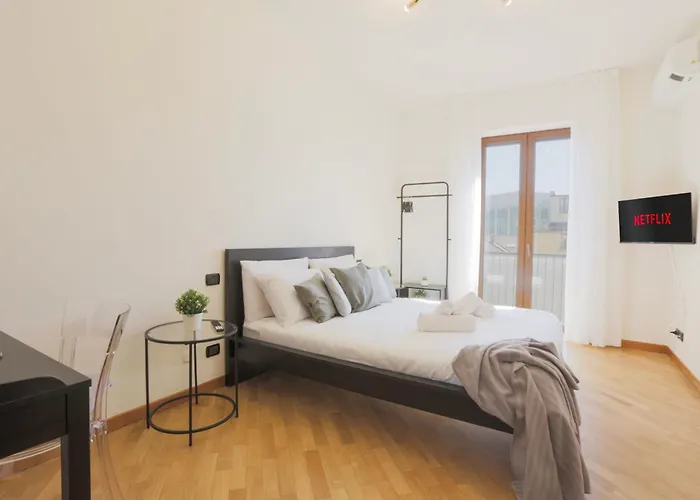 Urban Elegance Station W/private Garage *