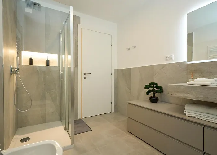 Daire Luxury Design Loft - 20 Minutes From Duomo-navigli Milano