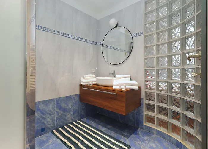 Joivy Modern Flat Near Duomo Di * Milan