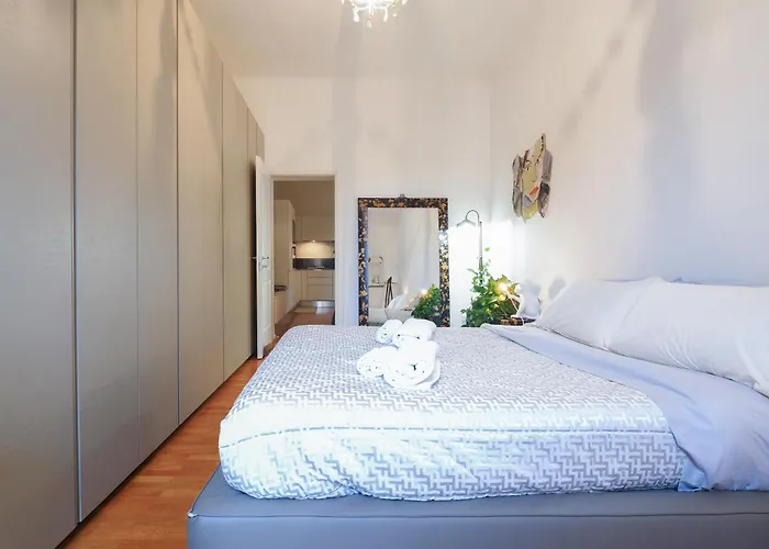 Primopiano - Ugo Bassi Apartman *