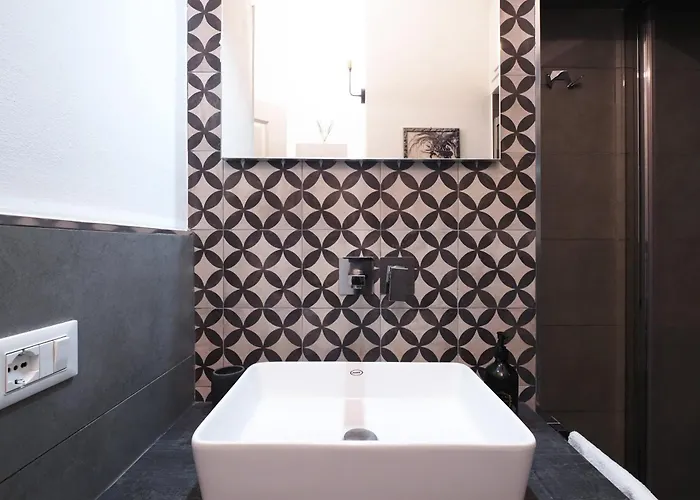 Primopiano - Ugo Bassi Apartman Milánó