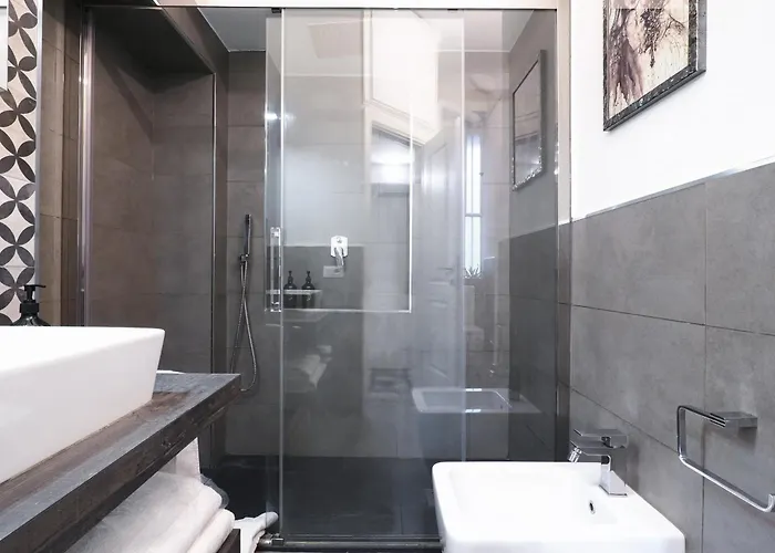 Primopiano - Ugo Bassi Apartman Milánó