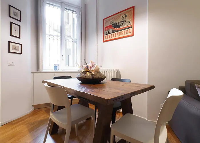 Primopiano - Ugo Bassi Apartman Milánó